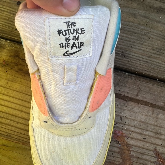 Nike Air Max 90s - Picture 4 of 10